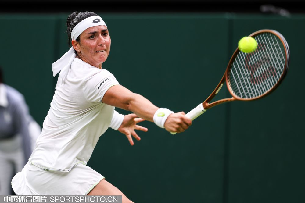 現出過人的 現出過人的